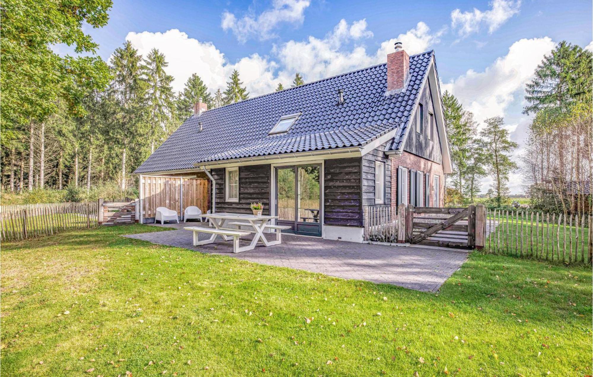 Amazing Home In Rijssen With Wifi Exterior photo